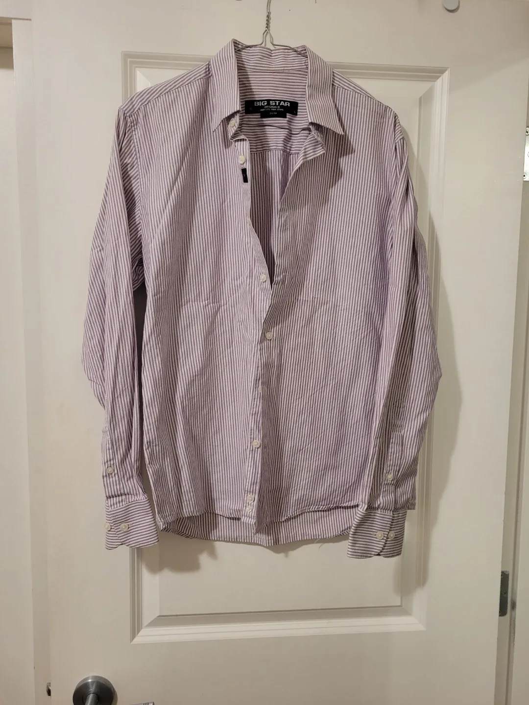 Men's Dress Shirts - Sizes S, M, L image indicator(7)