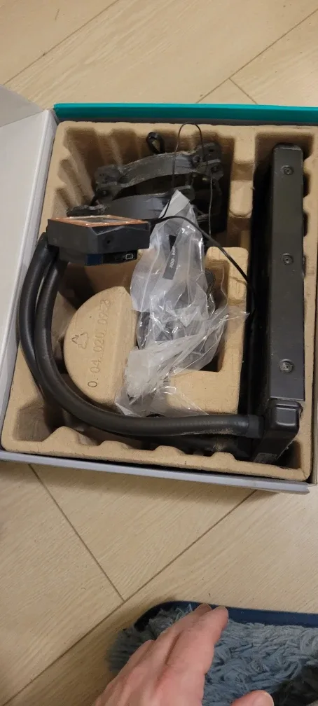 Corsair Liquid CPU Cooler image indicator(2)