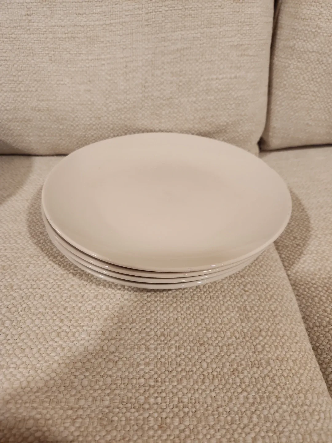 Set of 4 Cream side Plates