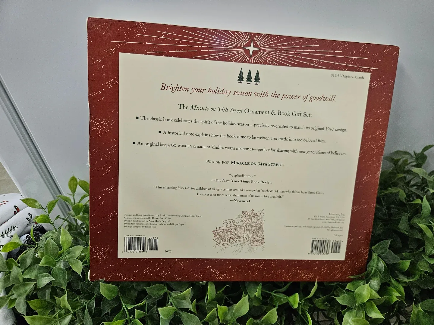 Miracle on 34th Street Ornament & Book Gift Set image indicator(2)