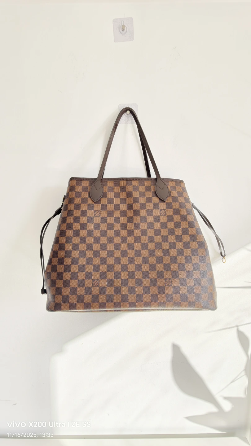 Louis Vuitton Neverfull GM Damier Ebene Tote - photo 2