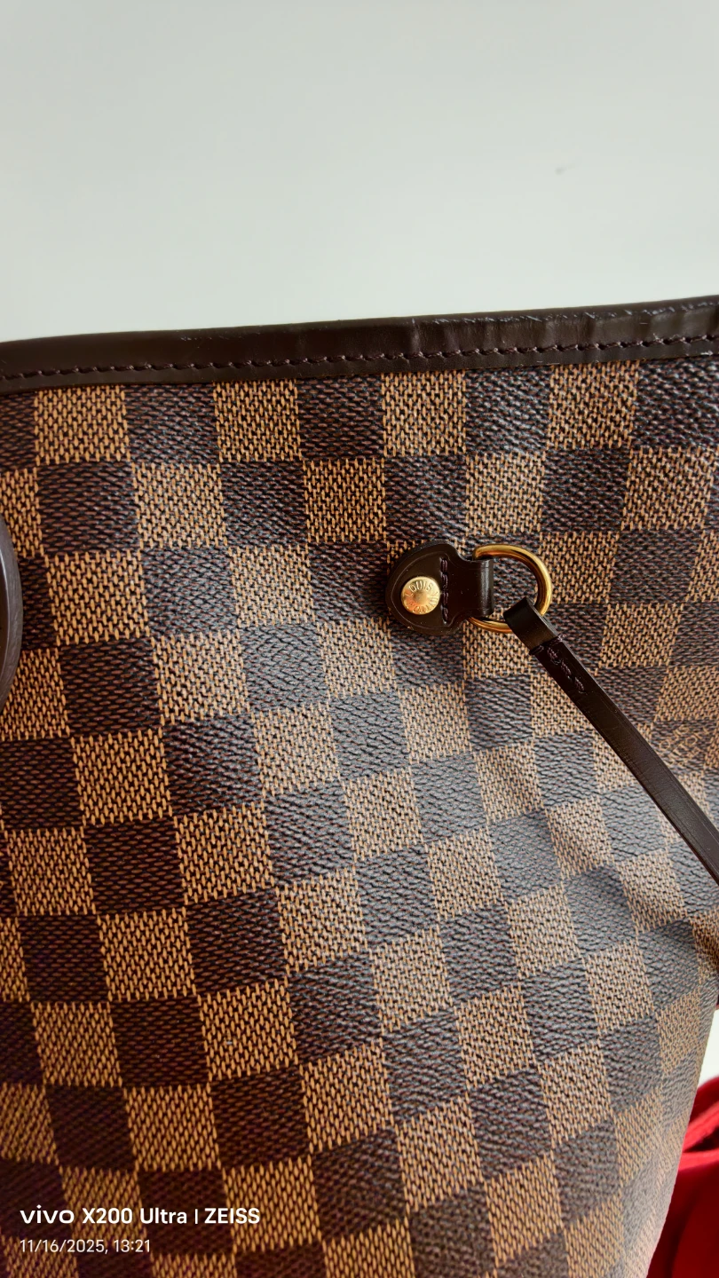 Louis Vuitton Neverfull GM Damier Ebene Tote - photo 5