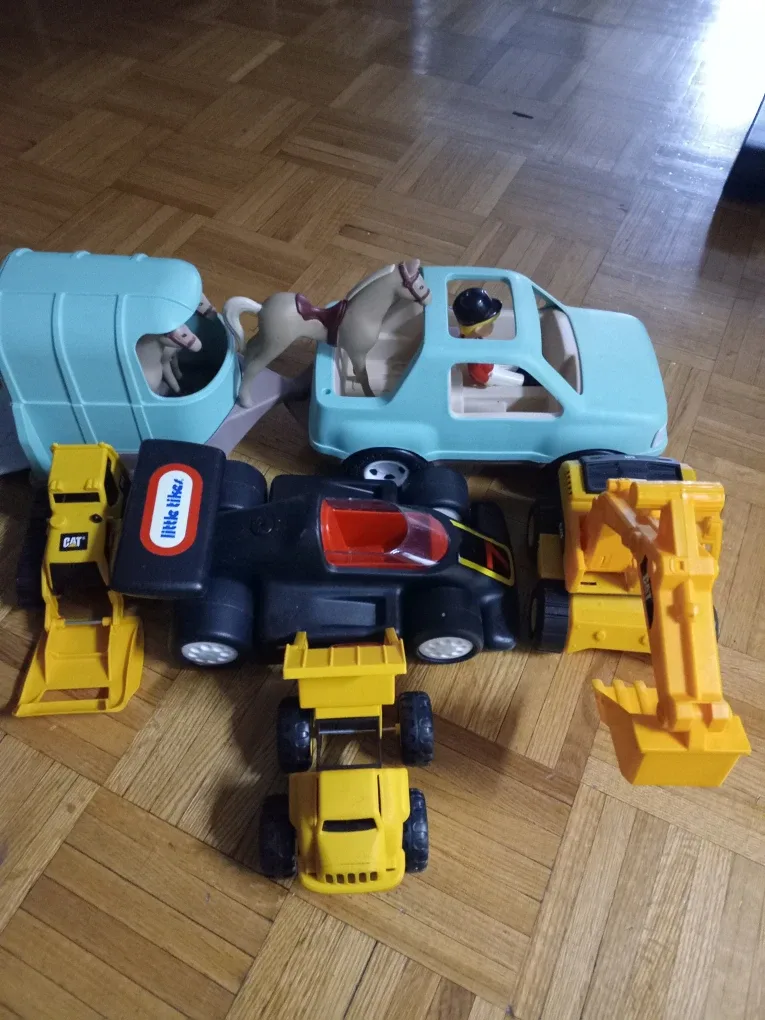 Little Tikes & CAT Toy Truck Set