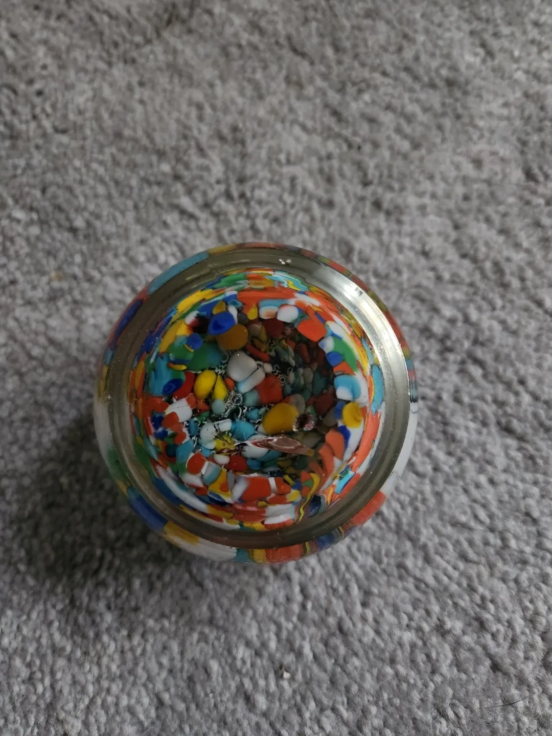 Decorative Glass Paperweight image indicator(2)