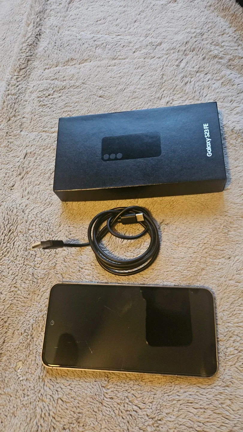 Samsung Galaxy S23 FE 256GB - Great Deal!
