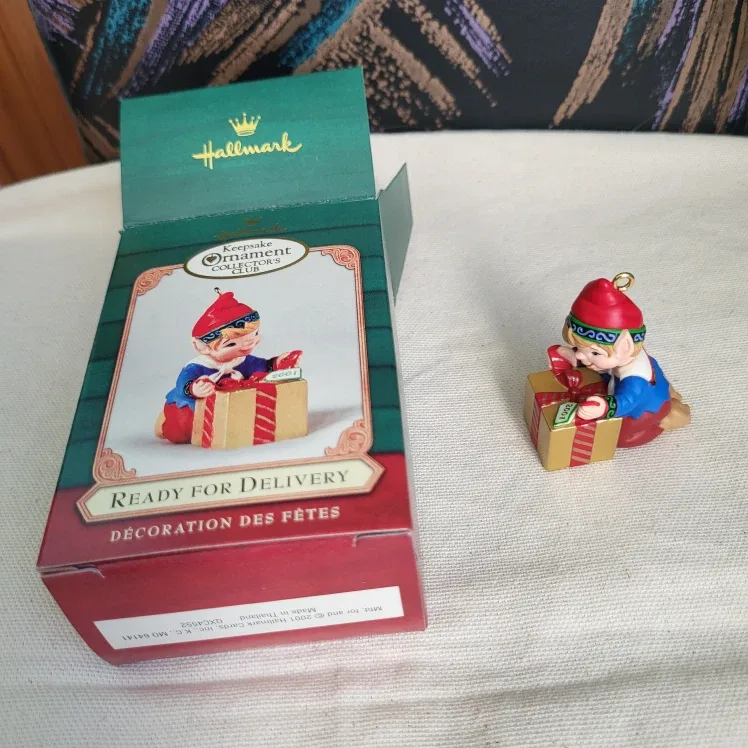 Hallmark Keepsake 2001 Ready for Delivery Ornament