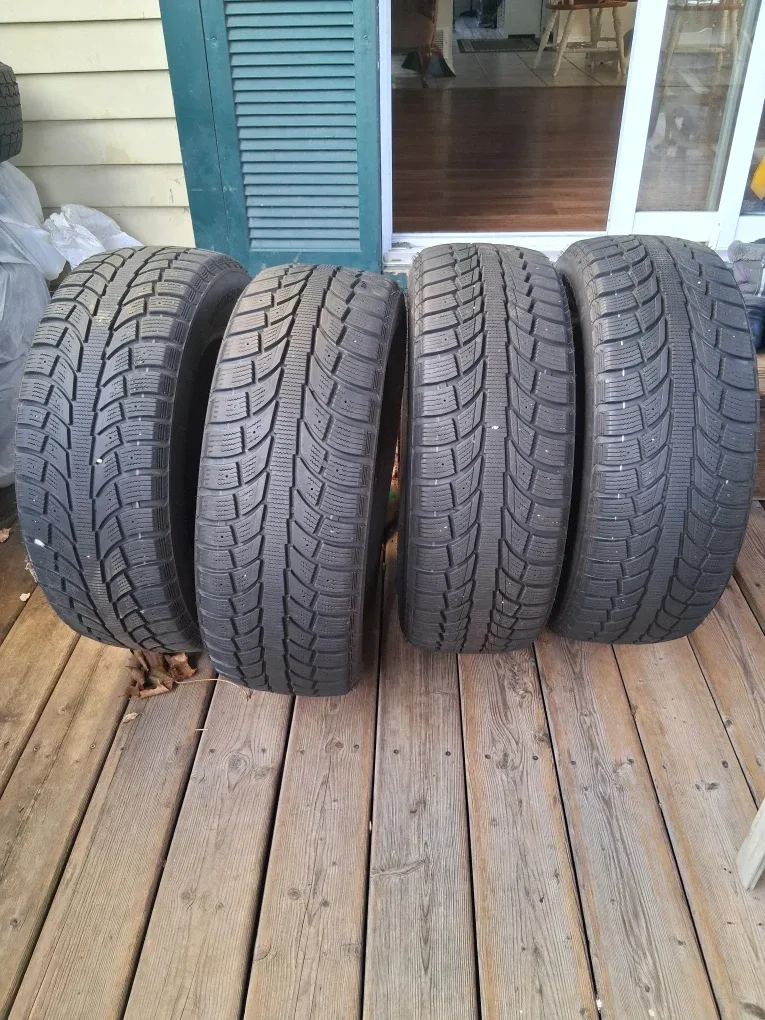 Set of 4 Winter Tires