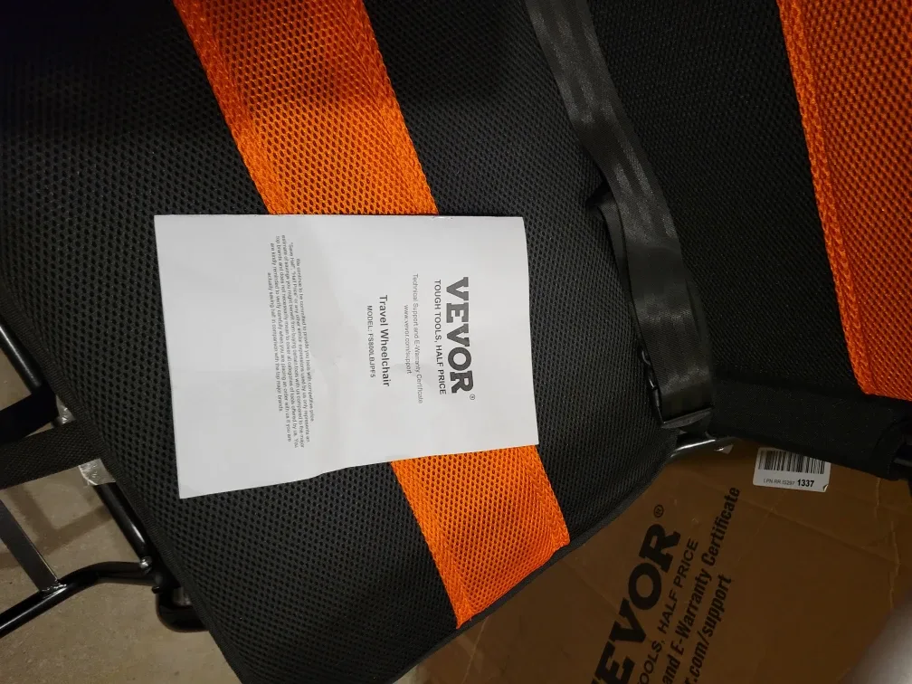 VEVOR TRAVEL WHEEL CHAIR/Transport chair image indicator(10)