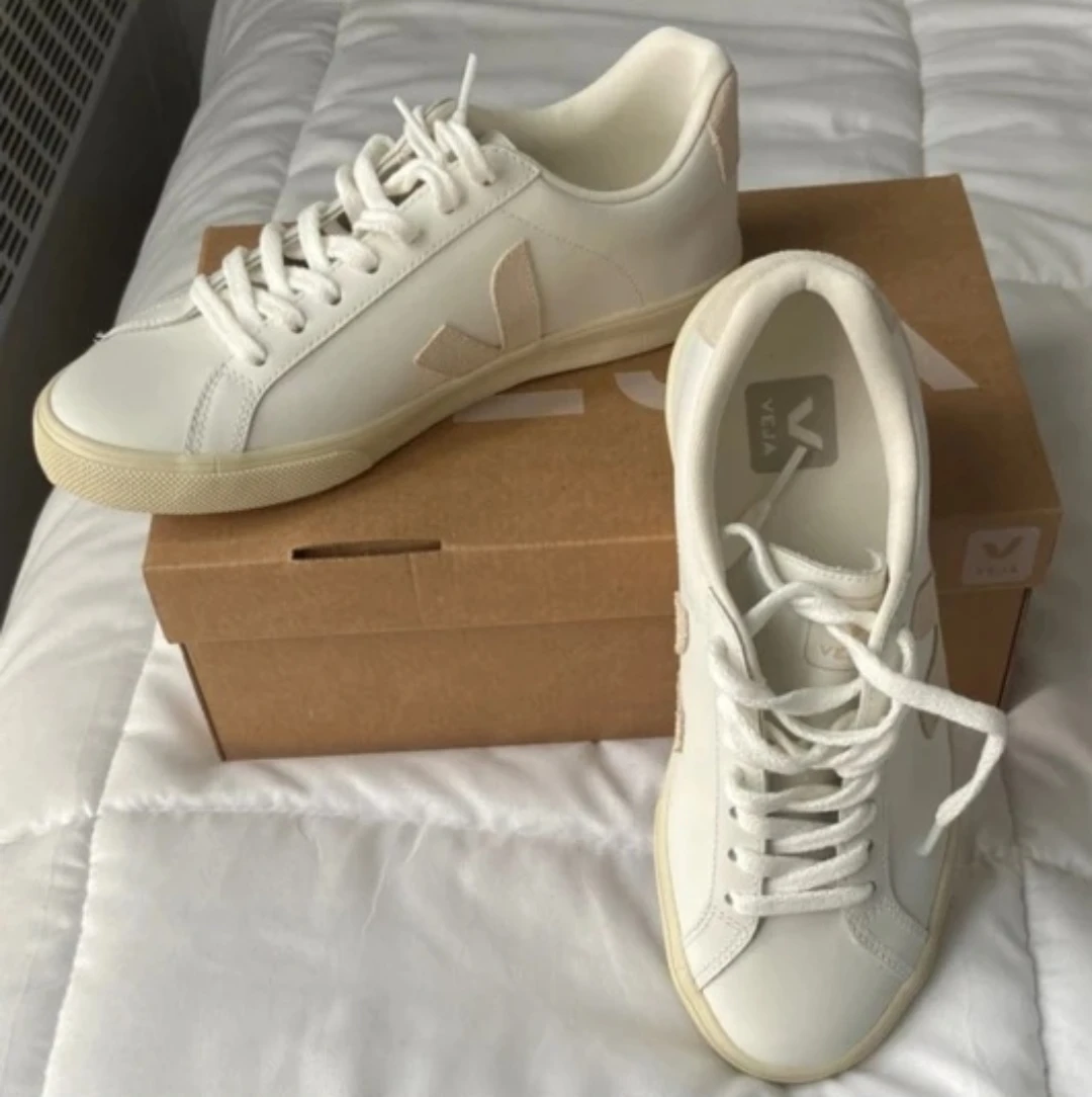 Veja Esplar Logo Leather White Sable - Size 7 - photo 2