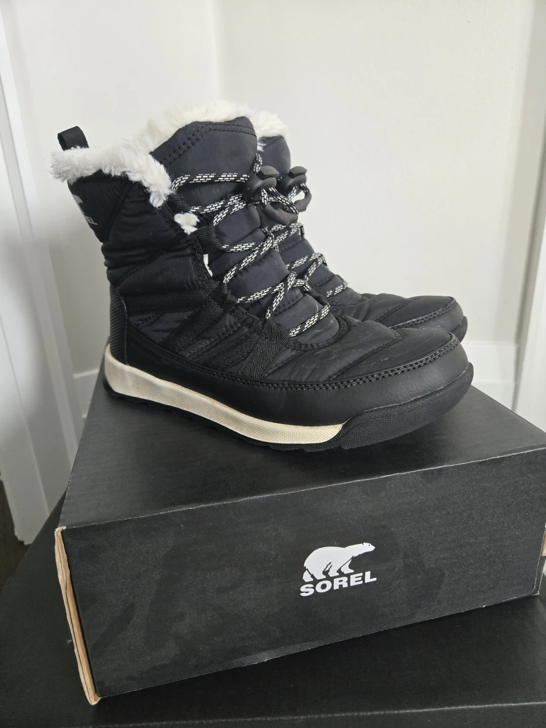 Sorel Youth Whitney II Short Lace WP Boots - Size 4