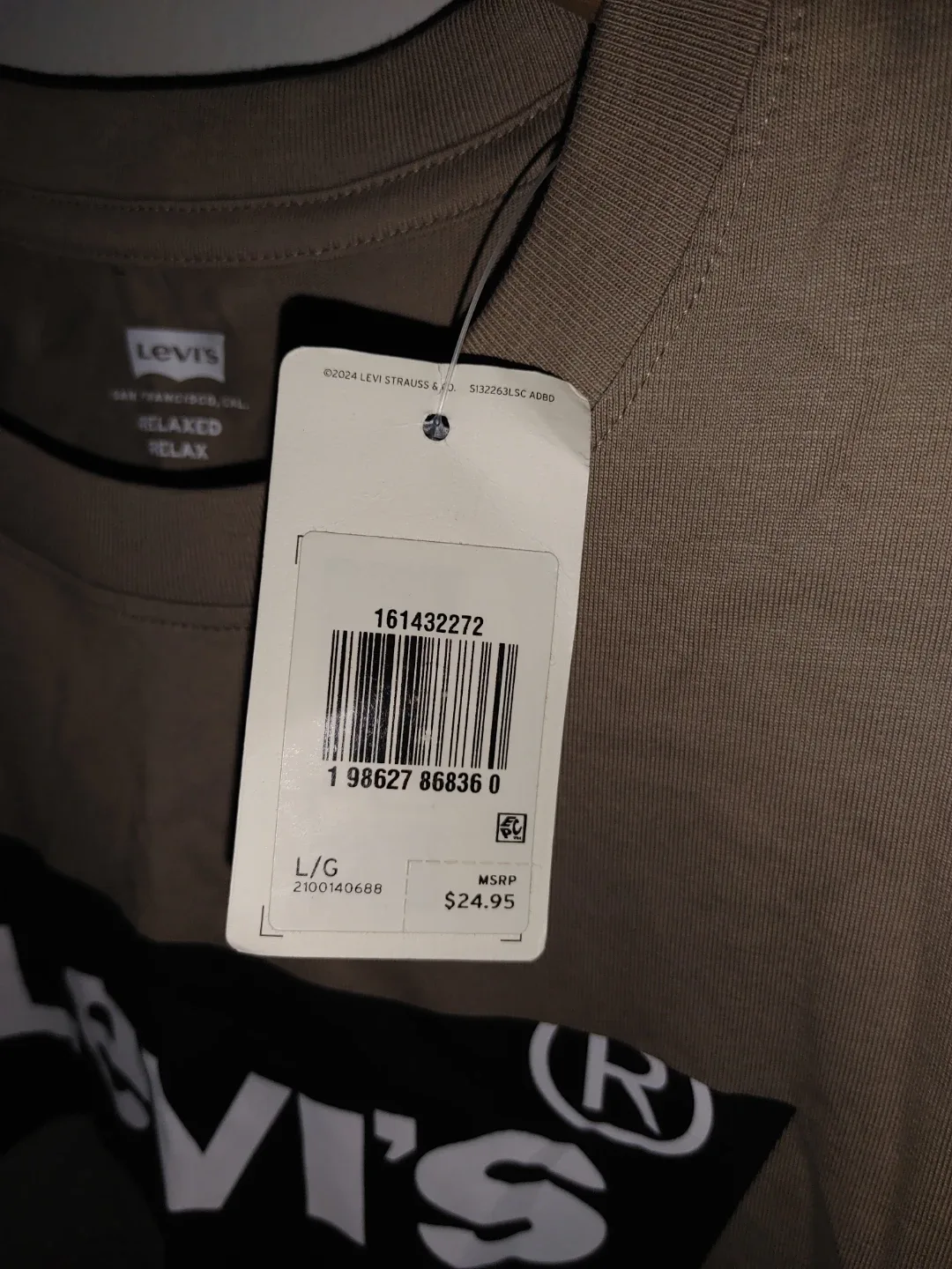 Levi's Relaxed Fit T-Shirt - Size L image indicator(2)