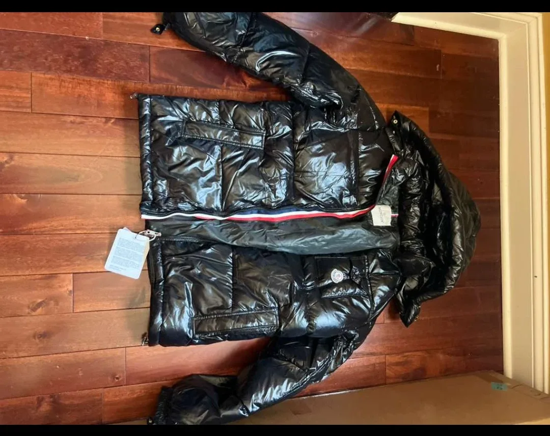 Moncler Black Padded Down Jacket - Size L