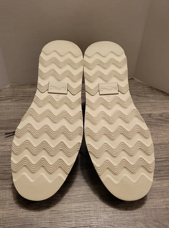 Buffalo David Bitton Metcalf Chukka Boots - Size 9M image indicator(6)