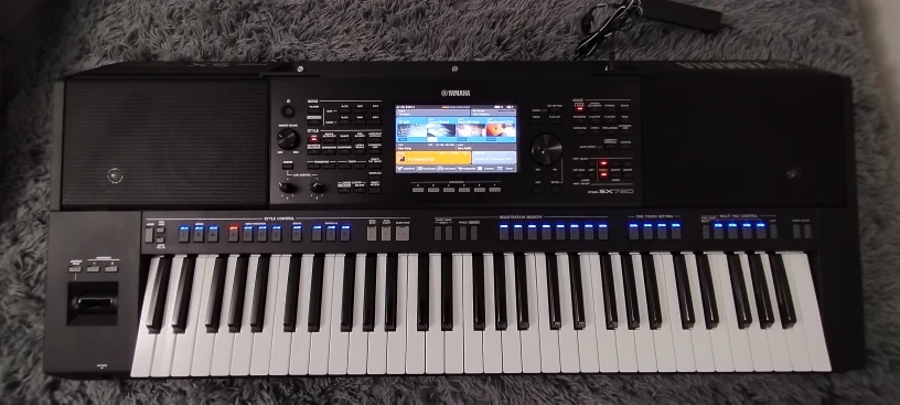 Yamaha PSR-SX720 Keyboard - photo 4