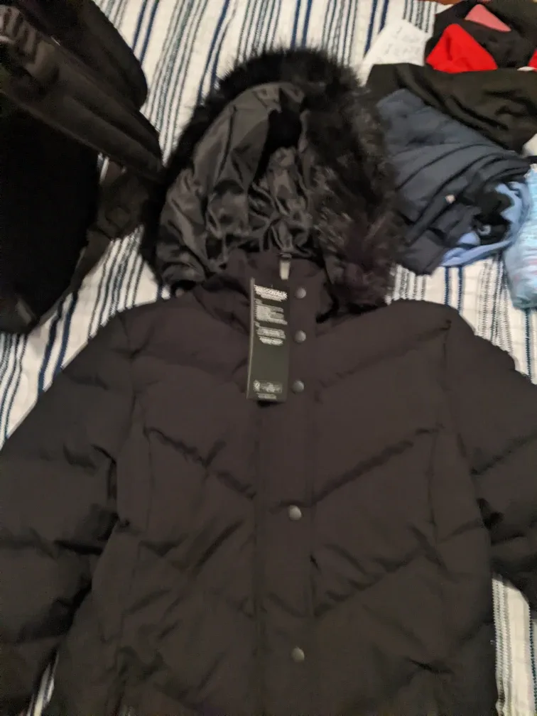 Skechers Women's Puffer Jacket - Size M