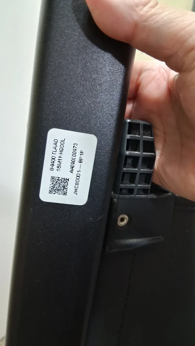 CRV 2017-2022 Retractable Rear Cargo Cover image indicator(4)