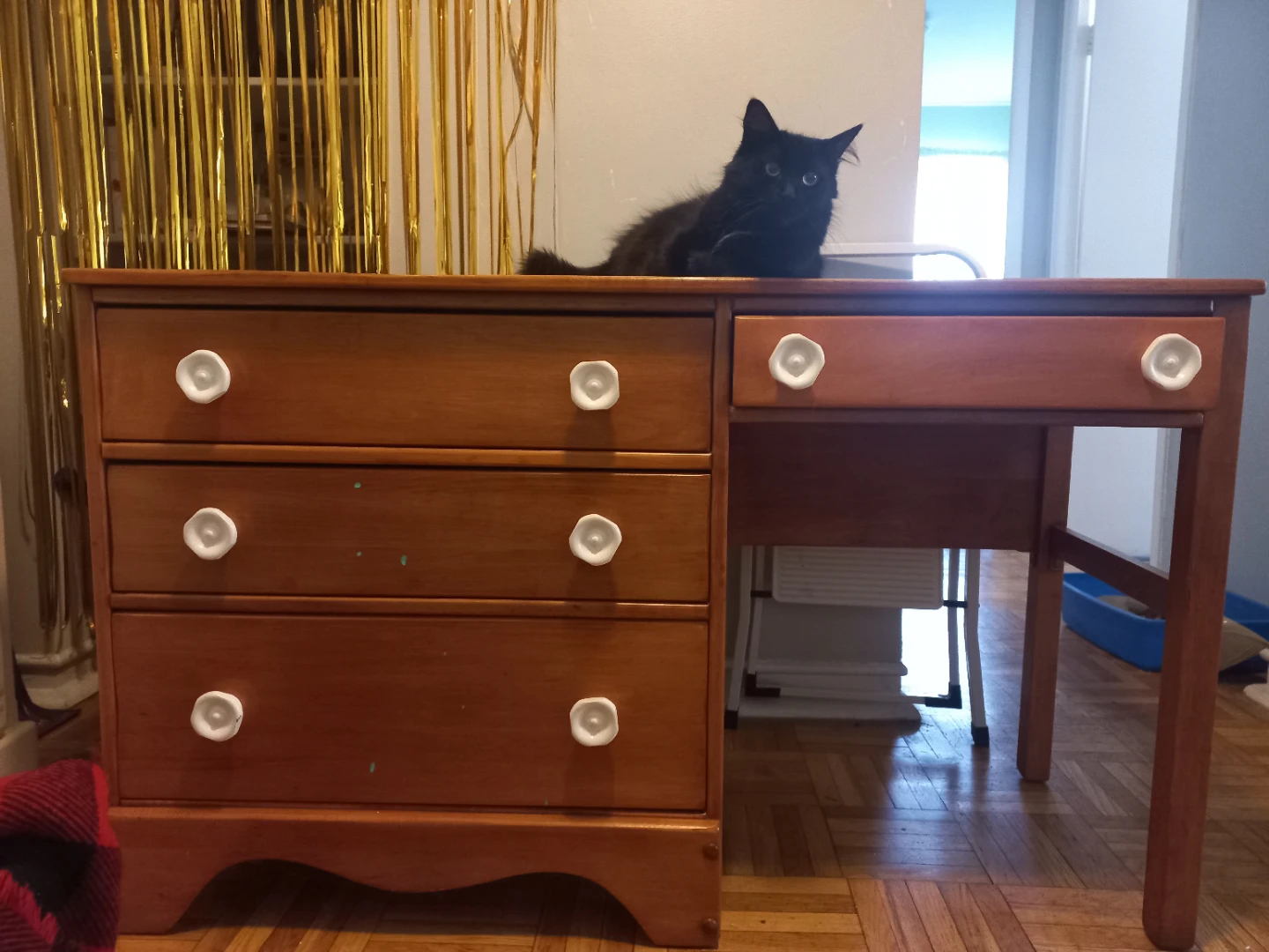 Study/ Gaming wooden desk with chair space. - photo 2
