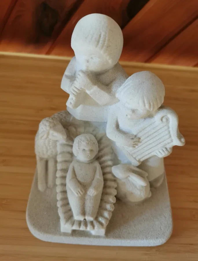 Marbell Stone Art Nativity Figurine image indicator(2)