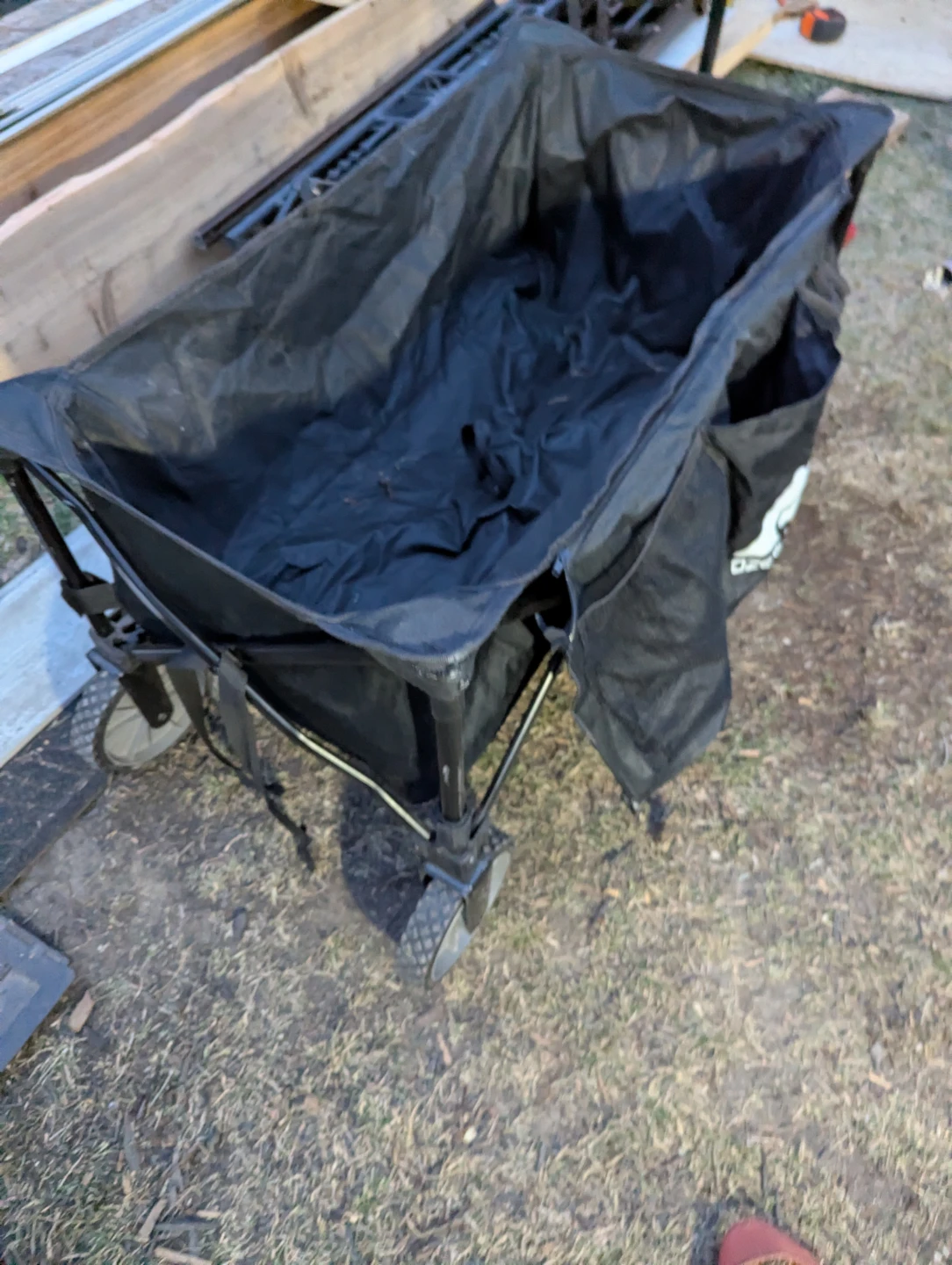 Ozark Trail Folding Wagon - 🥕 - photo 3