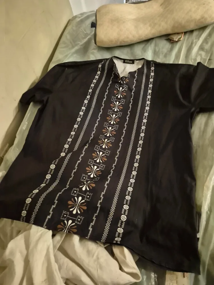 UTO ONE Black Patterned Shirt