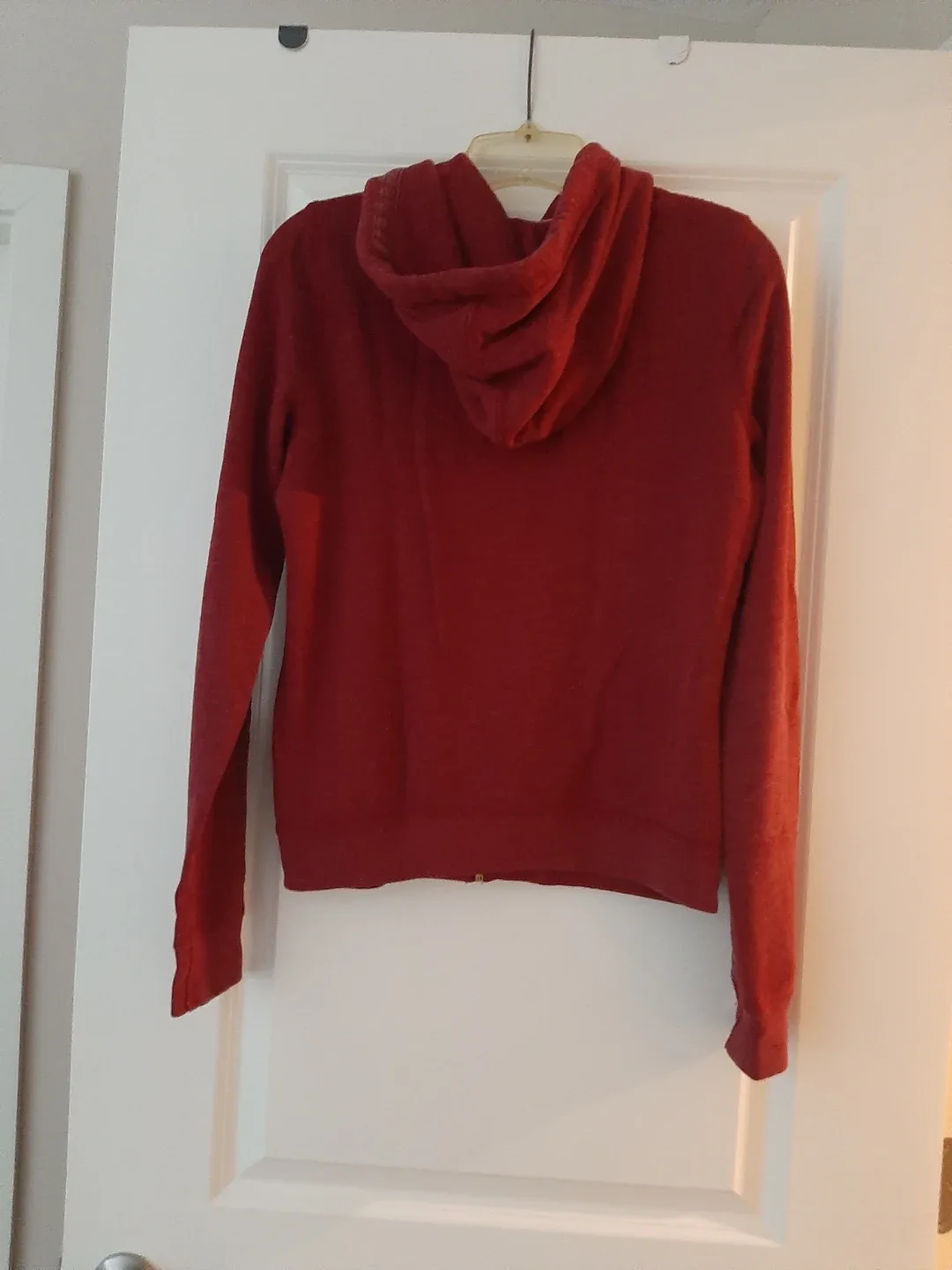 Abercrombie & Fitch Burgundy Hoodie image indicator(2)