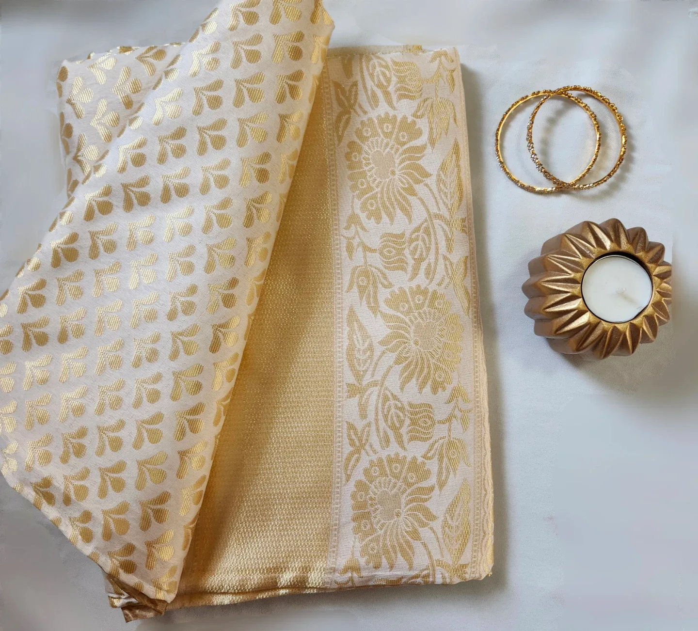 BN Off white silk saree/ for pickup image indicator(2)