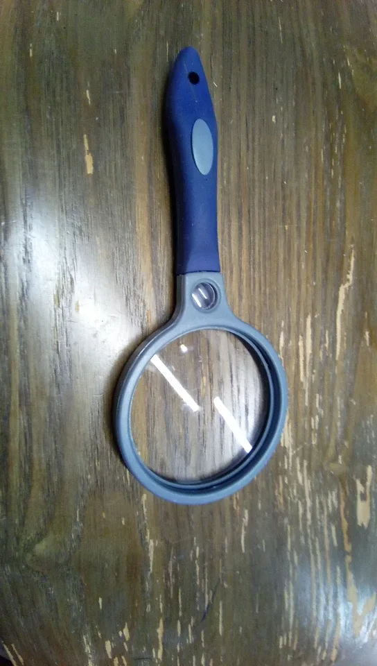 Handheld Magnifying Glass image indicator(2)