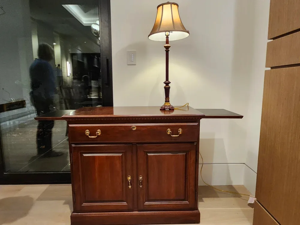 Server for dining room image indicator(3)