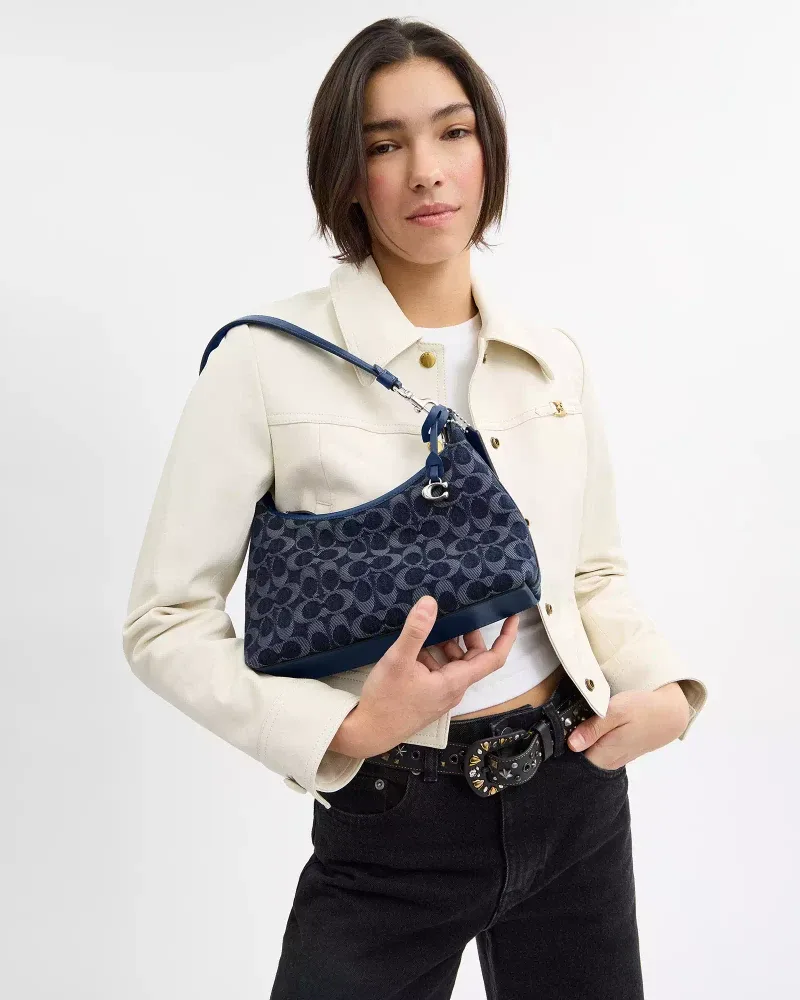 Coach Juliet 25 In Signature Jacquard In Dark Blue Denim image indicator(10)