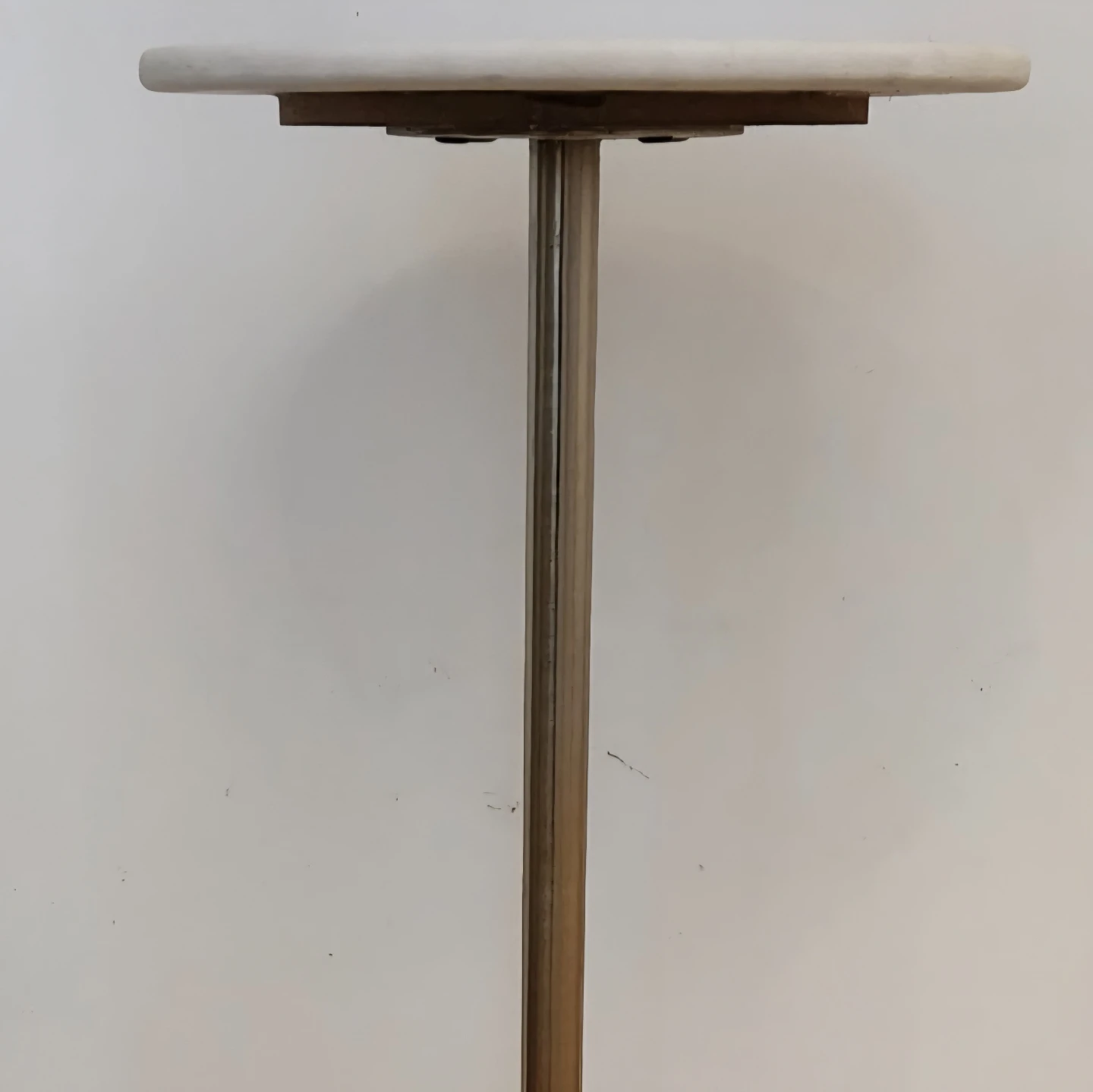 Marble accent table - photo 4