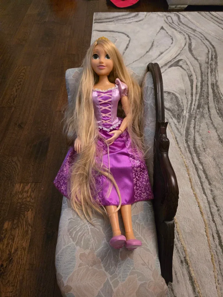Disney Rapunzel Doll image indicator(2)