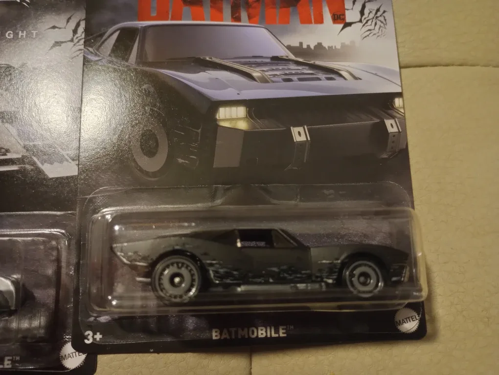 5 NEW in PACKAGE Hot Wheels Bat Man Cars image indicator(6)