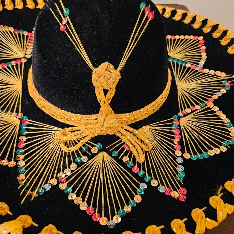 Pigalle Salazar Yepez Sombrero image indicator(3)