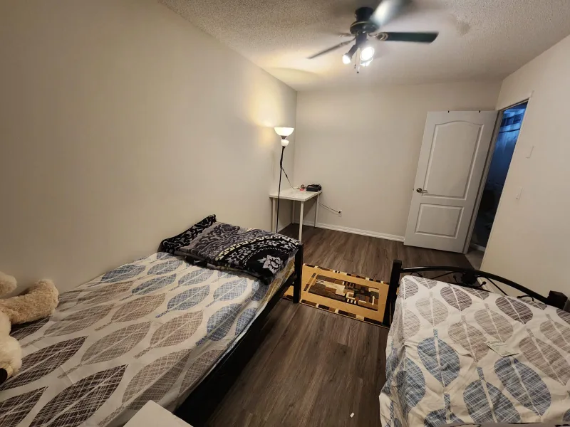 room for rent image indicator(3)