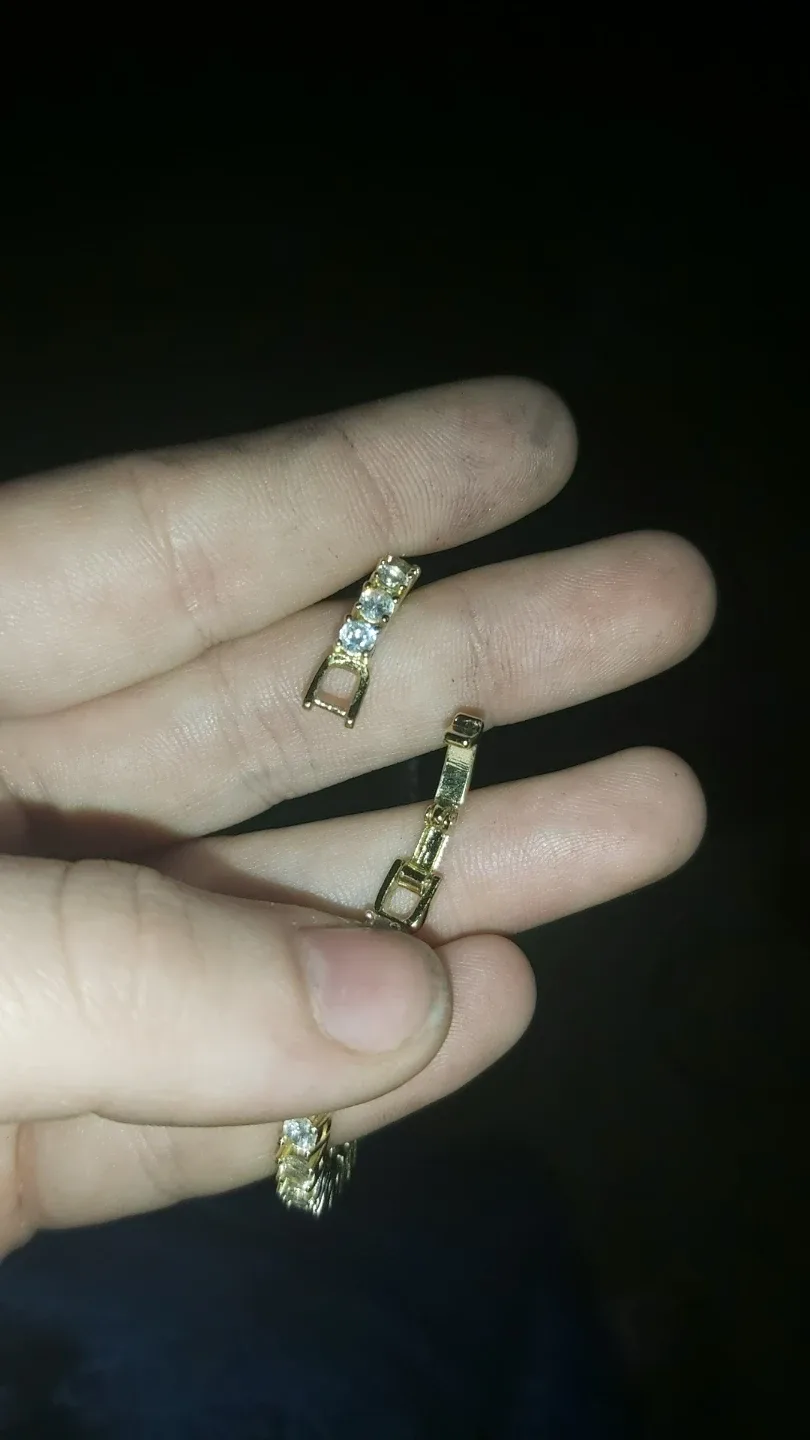 Tennis Bracelet Gold image indicator(3)