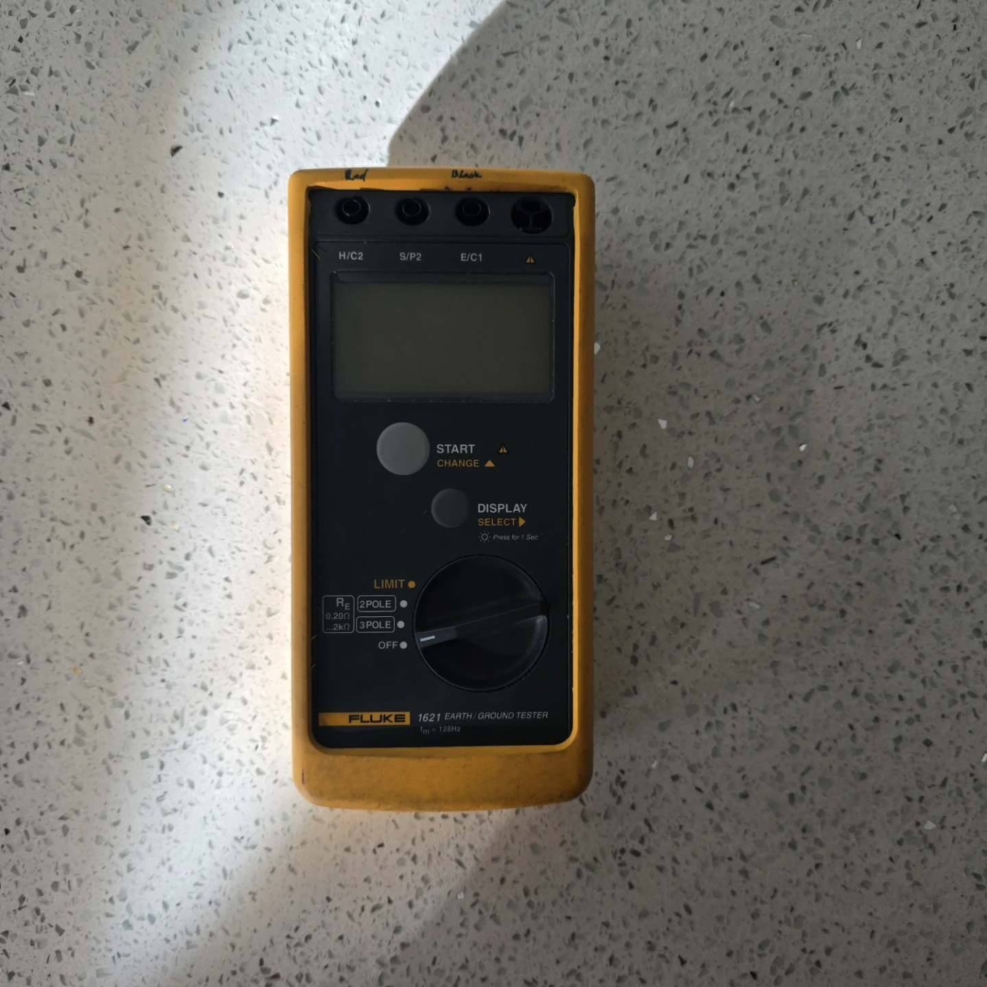 Fluke 1621 Earth/Ground Tester - photo 2