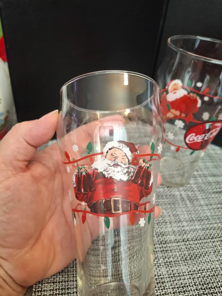 Coca-Cola Santa Claus Glasses image indicator(4)