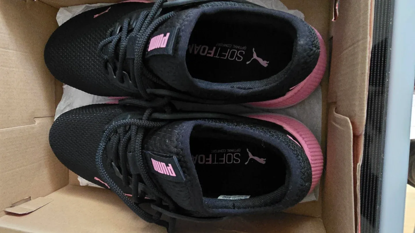 Puma Running Shoes - Black & Pink image indicator(2)