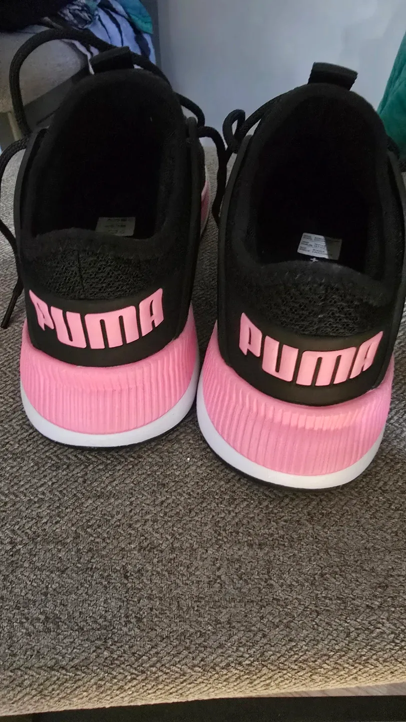 Puma Running Shoes - Black & Pink image indicator(3)