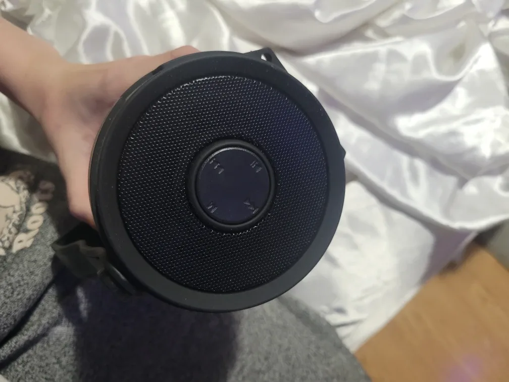 2Beat Portable Speaker image indicator(2)