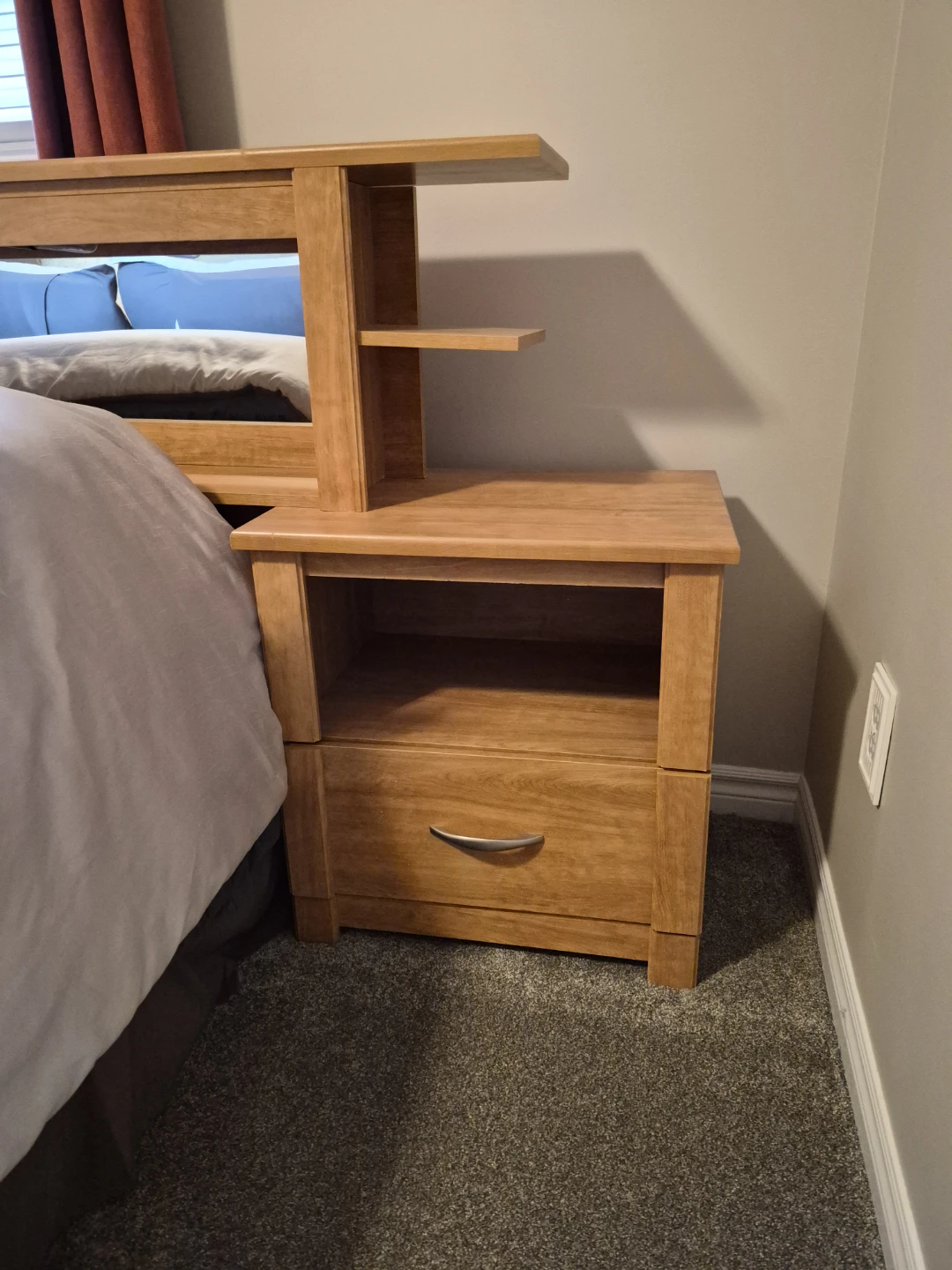 Bedroom Furniture- Queen FREE - photo 2