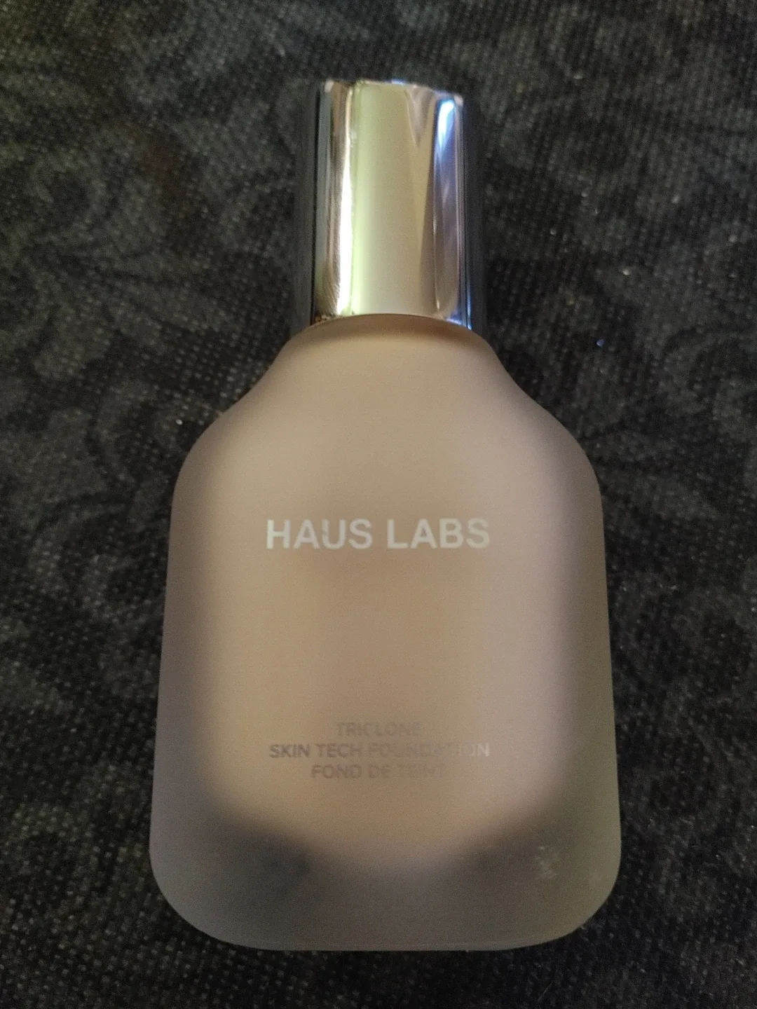 Haus Labs Triclone Skin Tech Foundation image indicator(2)