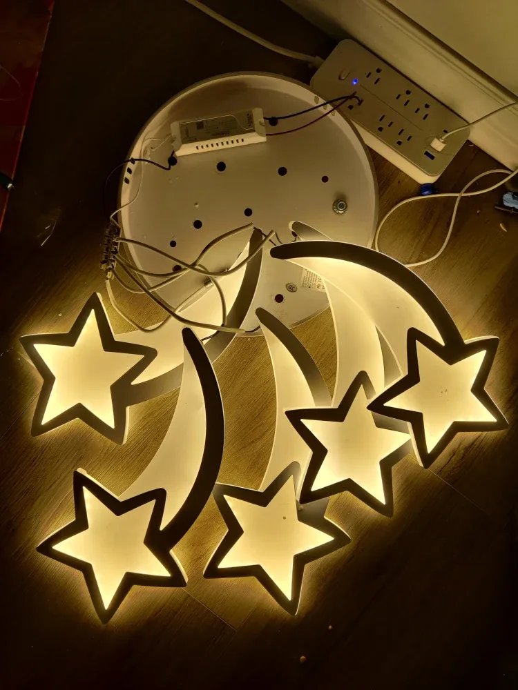 Star-shaped LED Ceiling Light