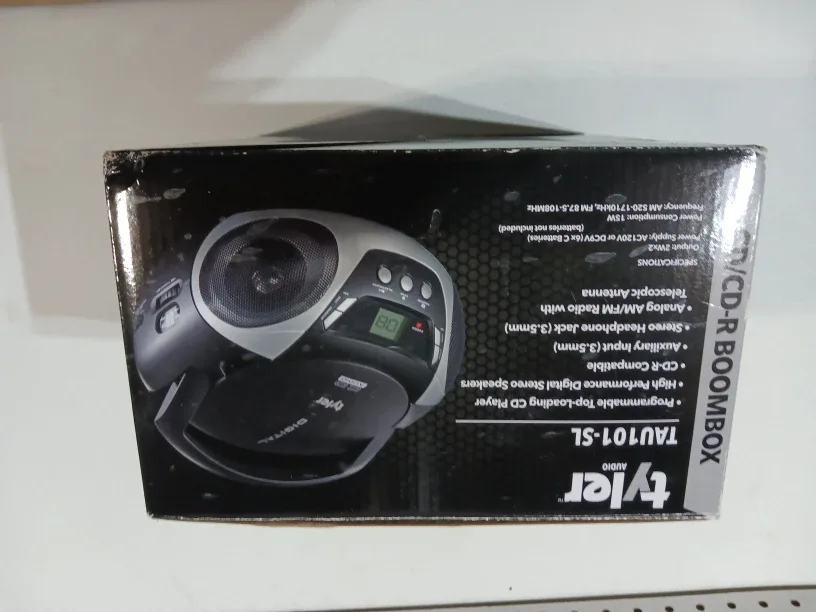 Tyler TAU101-SL CD/CD-R Boombox - New in Box!