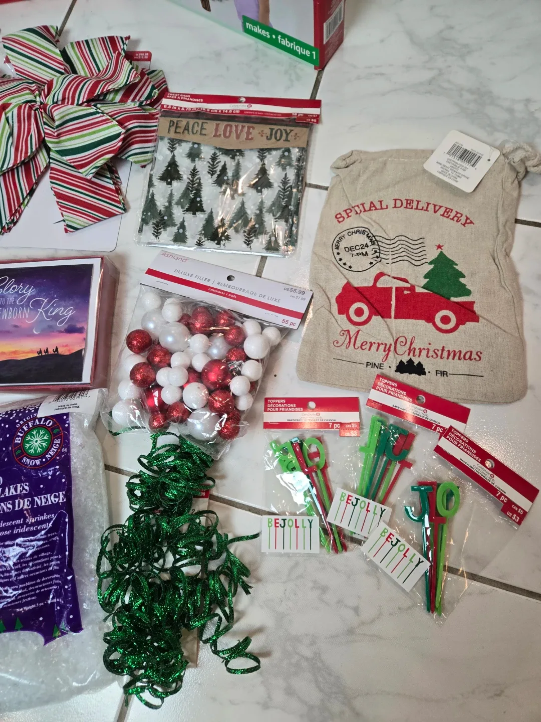 Christmas decor and craft lot image indicator(3)