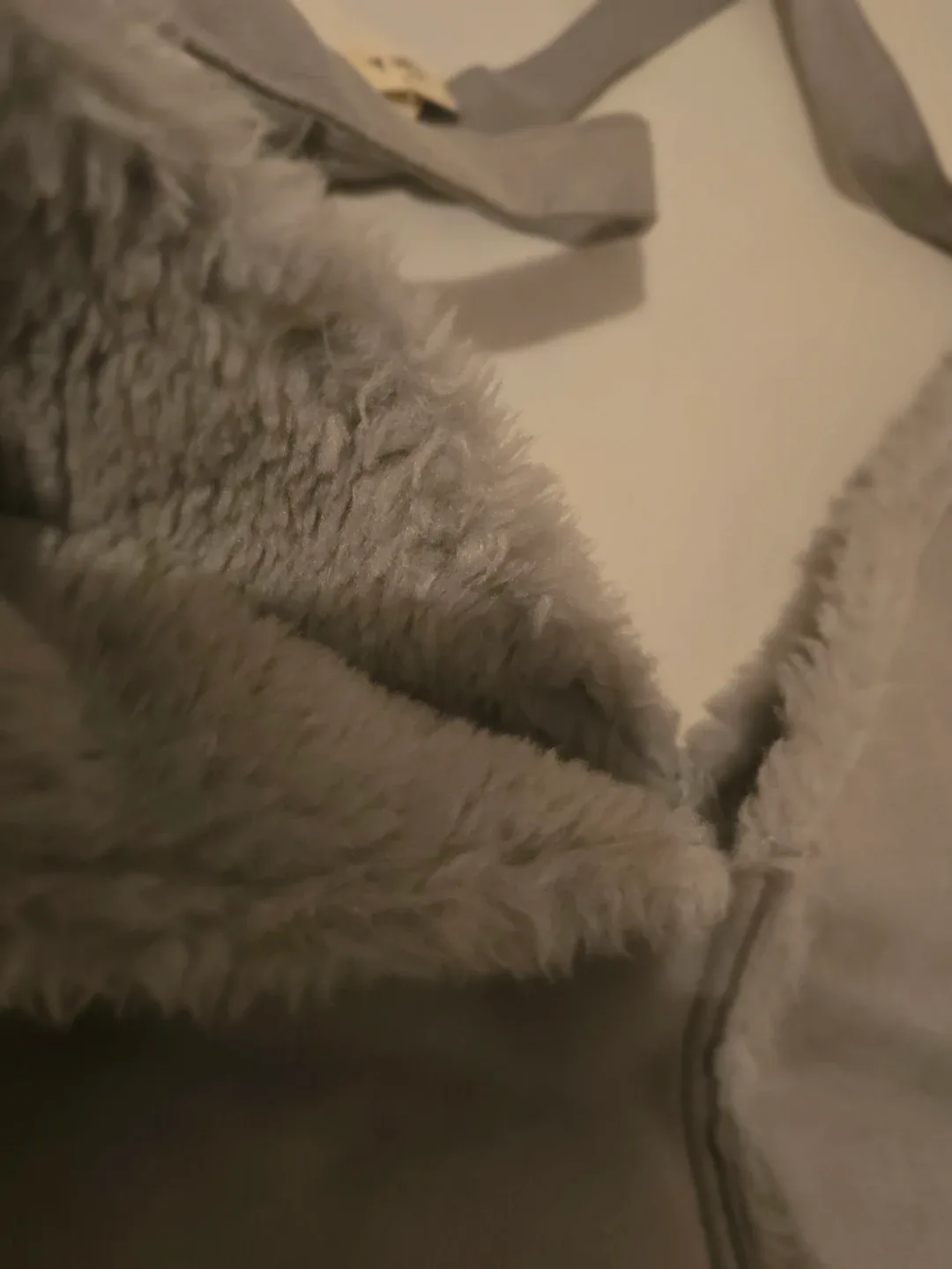 JAPAN New  Grey Faux Suede & Fur Shoulder Bag image indicator(4)