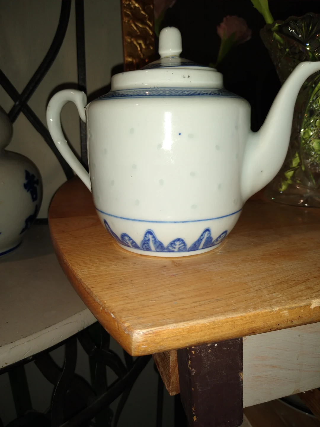 Blue and white porcelain vintage teapot - photo 3
