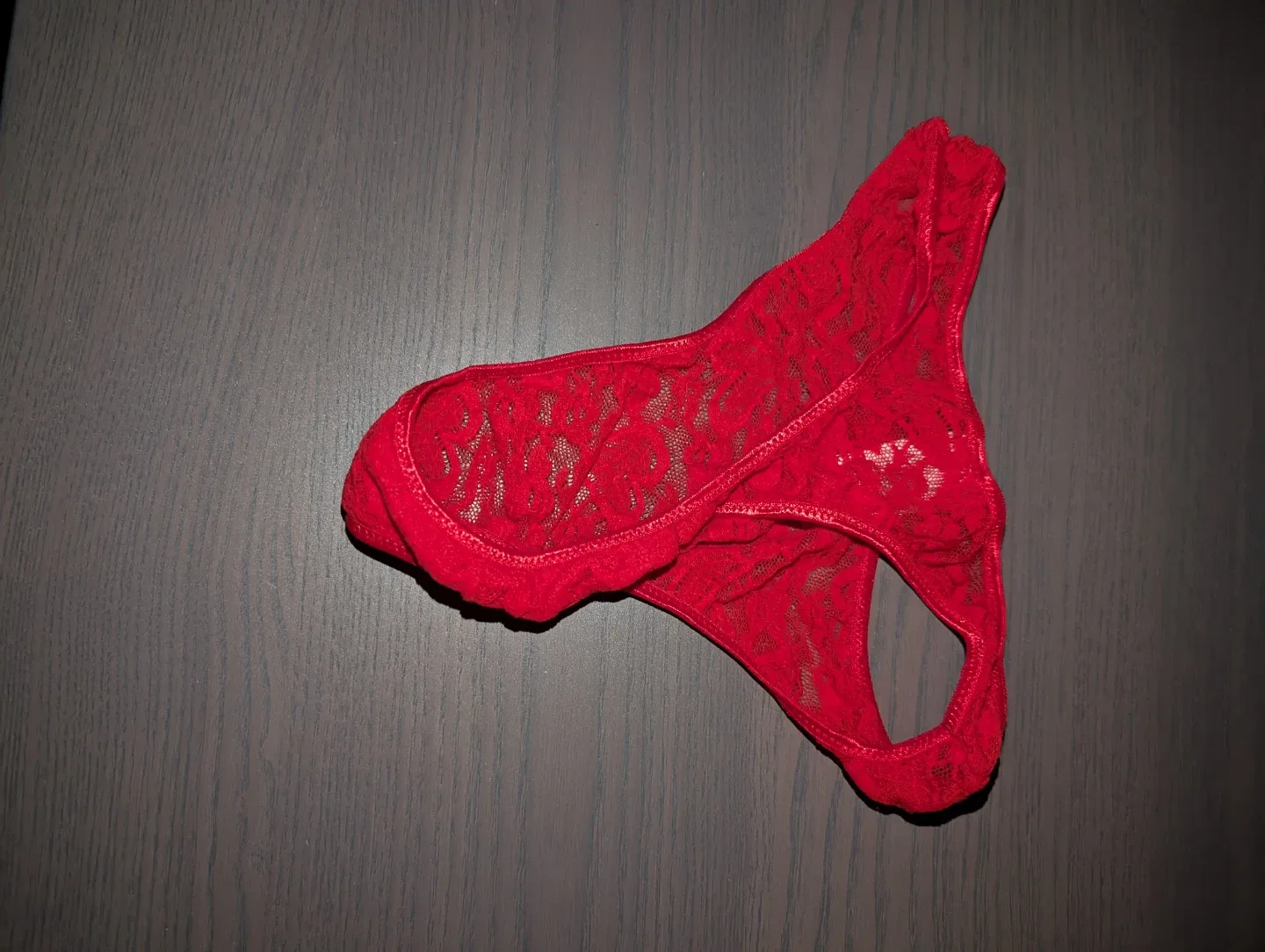 Red lace and silk lingerie image indicator(3)