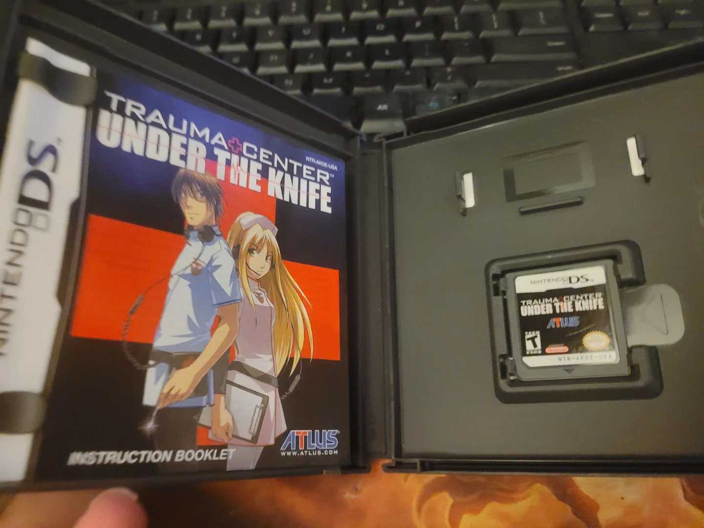 Trauma Center: Under the Knife Nintendo DS Game - photo 3