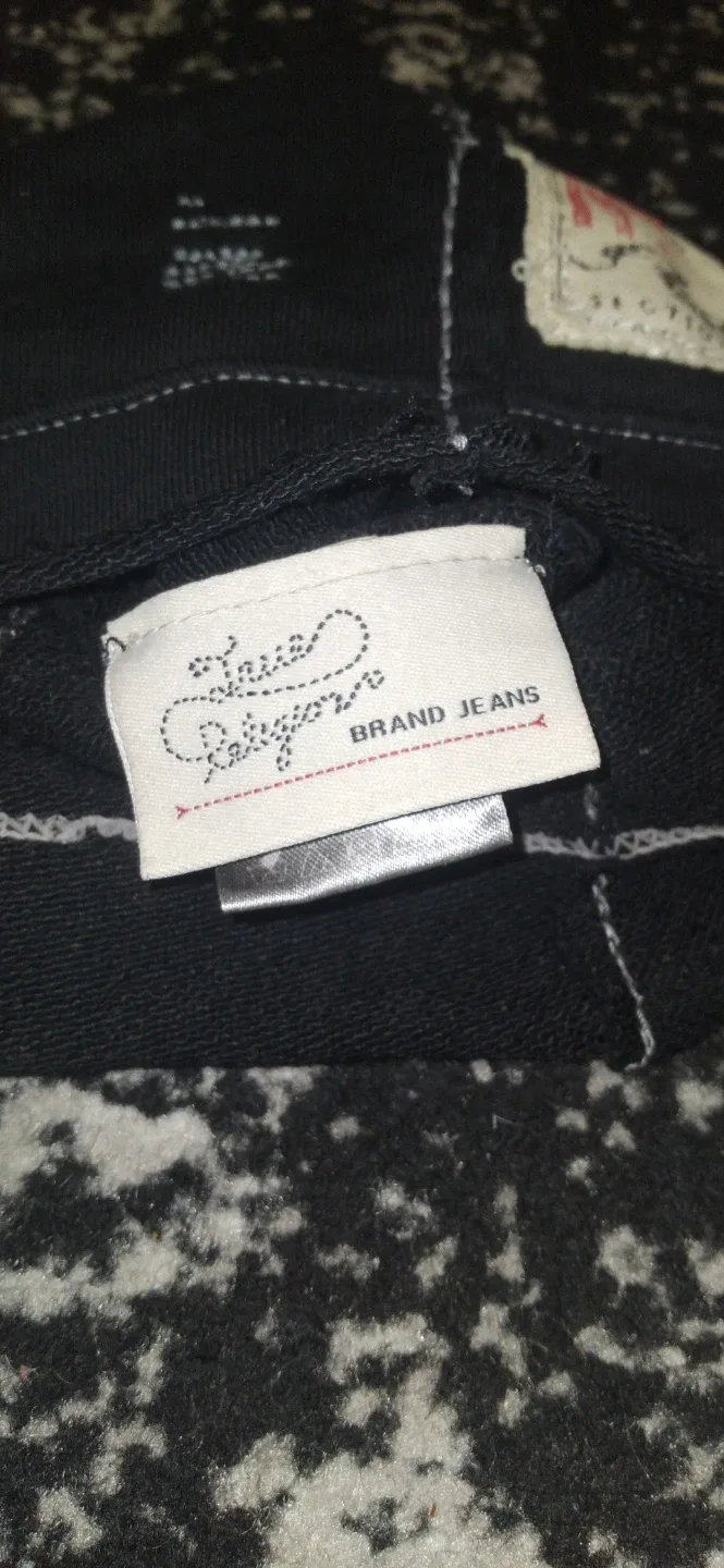 True Religion Beanie image indicator(2)